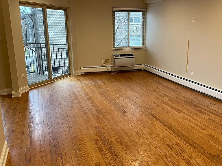 1 N Chestnut Ave #4D — Photo 6