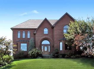 250 Hickory Heights Dr, Bridgeville, PA