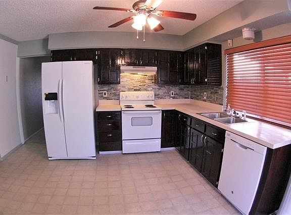2nd image of 608 Via Avenida