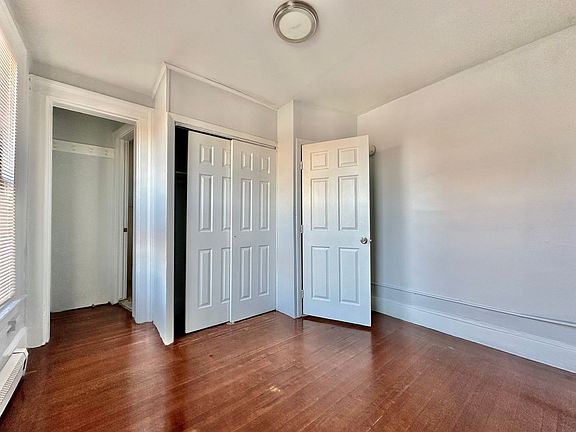 5th image of 33 Howe St #3L