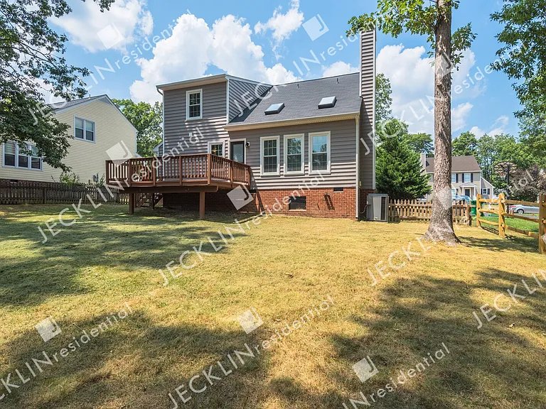 2329 Horsley Dr — Photo 5