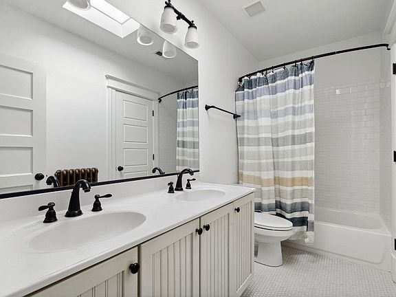 2nd image of 5127 5th St NW