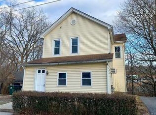 41 N Montgomery St, Walden, NY 12586