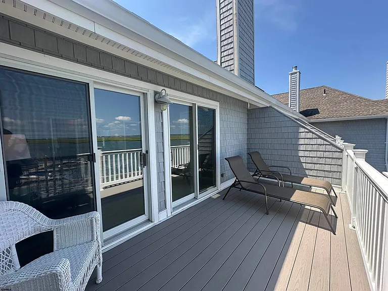 2204 East Dr #2204 — Photo 23