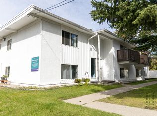 Triwood Gardens, Calgary, AB T2L 0B6