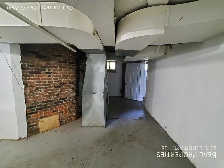 20 N Summit St #1E — Photo 29