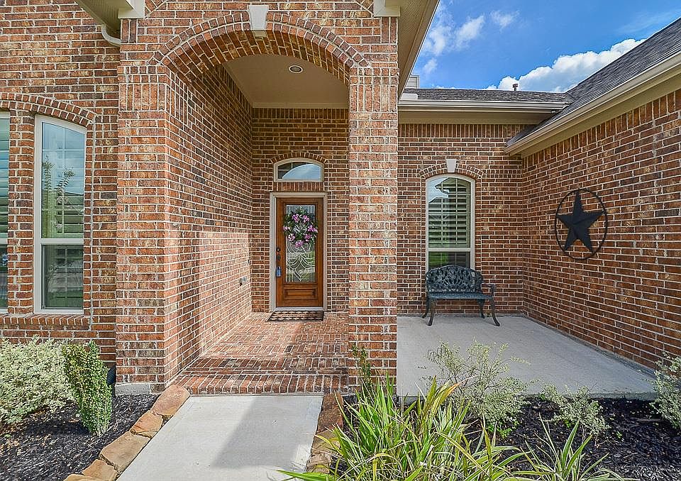 1st image of 31910 Cary Douglas Dr