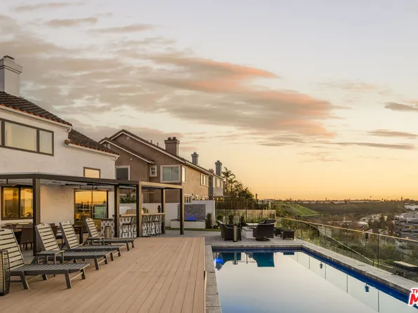 6592 Kentwood Bluffs Dr, Los Angeles, CA 90045