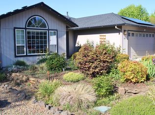 3011 Edgewood Dr, Medford, OR 97504