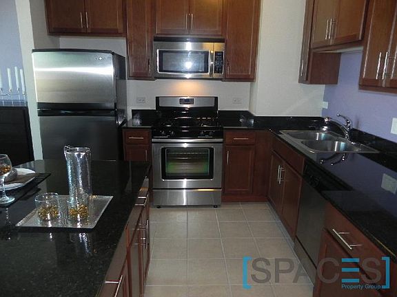 2nd image of 365 N Jefferson St APT 3203
