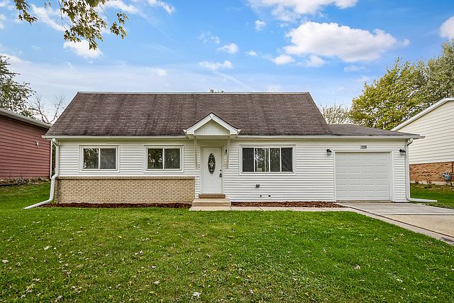 1st image of 22810 Redwood Dr