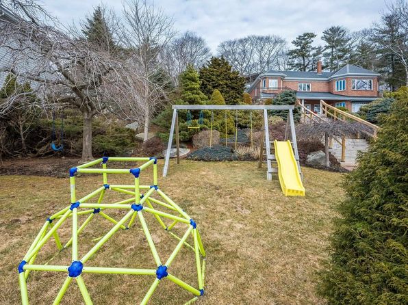 6634 South St, Halifax, NS B3H 1V2