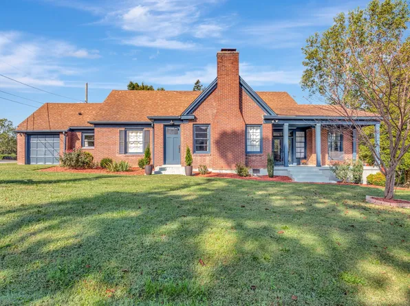 305 Connell St, Springfield, TN 37172