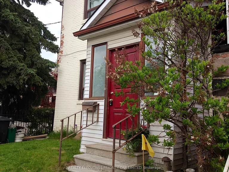 280 Annette St #1 — Photo 1