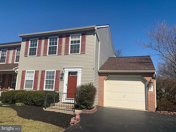 4th image of 53 Ashley Dr