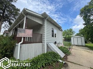 319 E Orchard St, Centerville, IA 52544