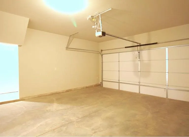 4373 Valtek Ct — Photo 32