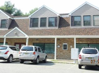 7 Oak Ridge Rd APT 6, Newfoundland, NJ 07435