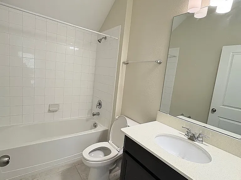 11102 Folklore St — Photo 6