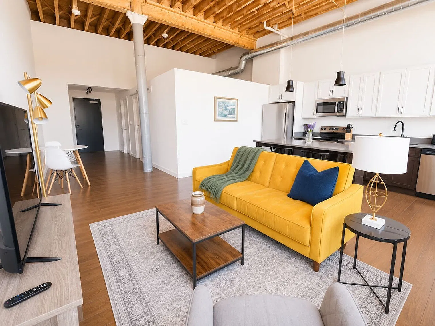 1 bed, 1.0 bath, $2,545 — Photo 4