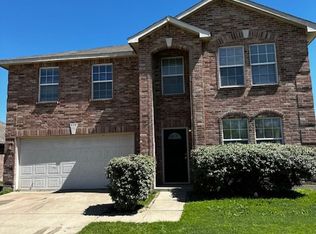 820 Wrigley Dr, Burleson, TX 76028
