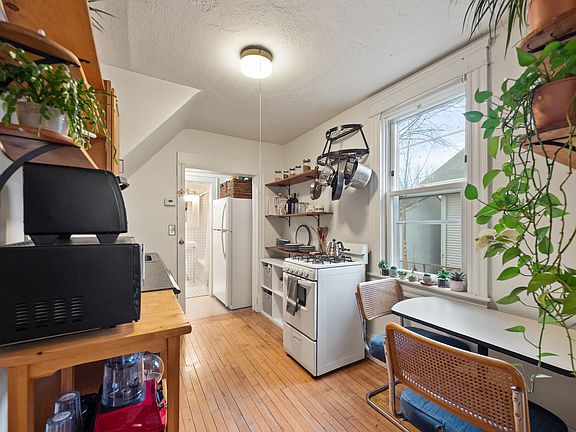 2nd image of 3547 27th Ave S