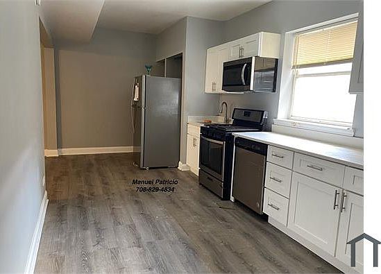 1st image of 5001 S Drexel Blvd Unit 206