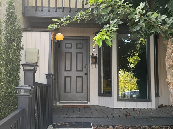 185 Sierra Pl #185, Bristol, VA 24201