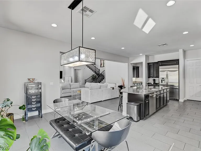 11 Grand Masters Dr — Photo 34