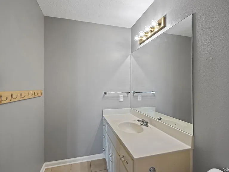 17 Azalea Dr — Photo 19
