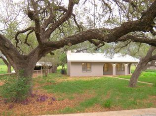 490 Horton Rd, Poteet, TX 78065