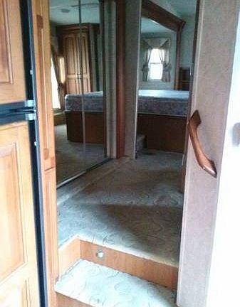 4th image of 500 Charlotte Ln
