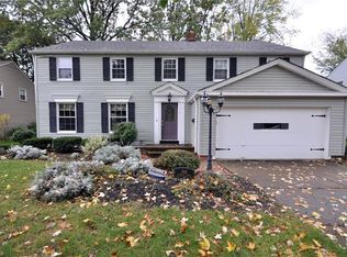 340 Plymouth Dr, Bay Village, OH 44140