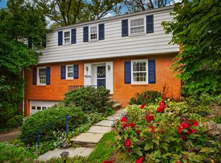 904 Lovingston Dr, Pittsburgh, PA 15216