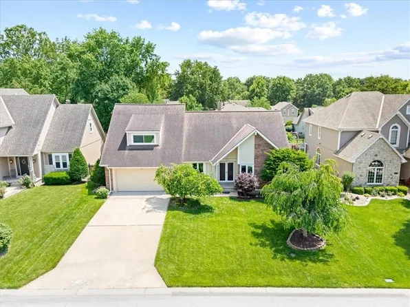 4071 SW Royale Ct, Lees Summit, MO 64082