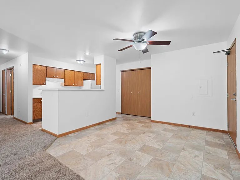 City View Apartments — Photo 8