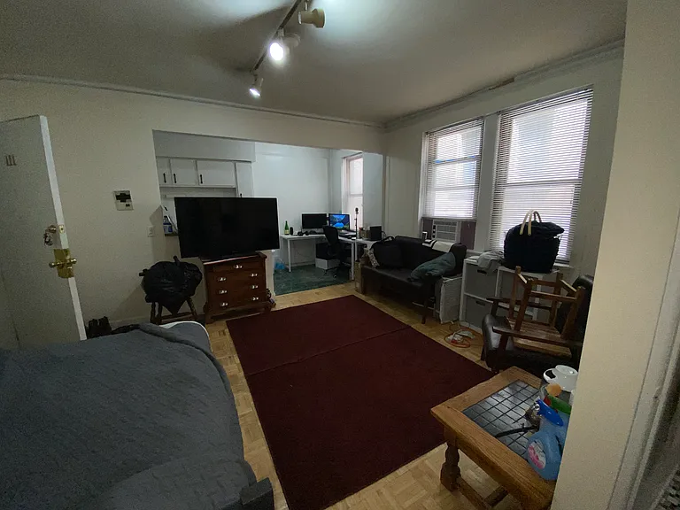 644 W Wrightwood — Photo 8