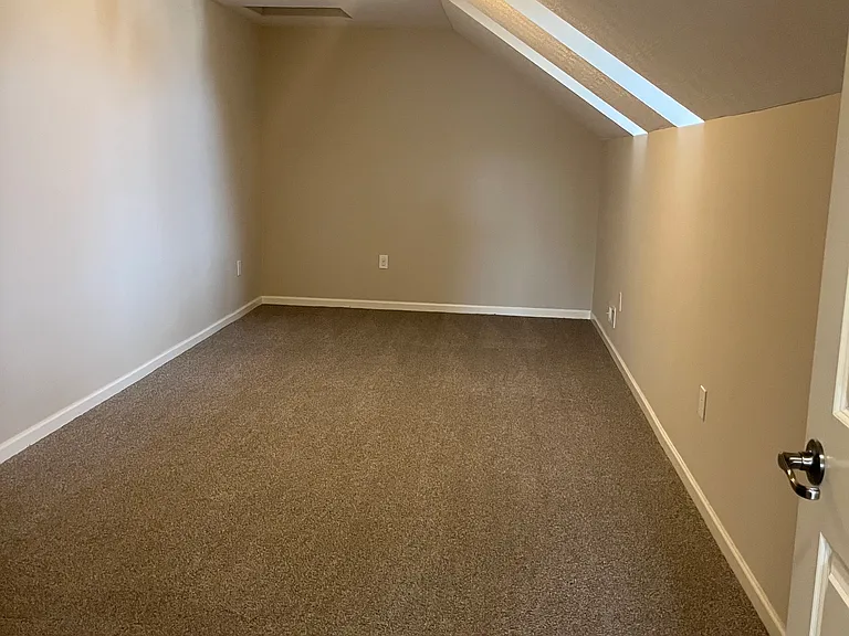 7312 Kirklington St — Photo 17
