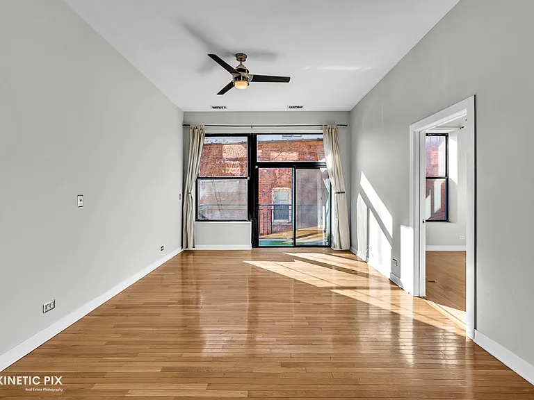 1 S Leavitt St #209 — Photo 6