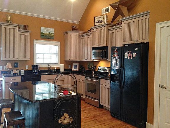 3rd image of 156 Chapel Springs Dr