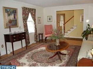 525 Arbordale Rd, Wayne, PA 19087