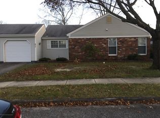 5 Dogwood Ct UNIT B, Lakewood, NJ 08701