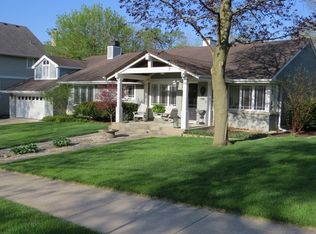 720 Highland Ave, Glen Ellyn, IL