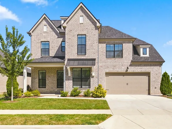 3287 Sassafras Ln, Thompsons Station, TN 37179