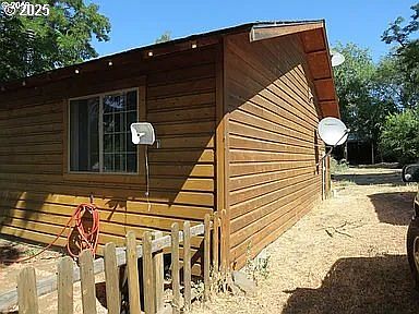 3rd image of 201 Main St