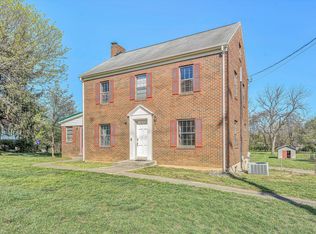 1112 Highland Rd, Salem, VA 24153