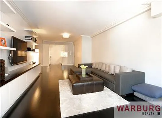 Sold by Warburg | media 5