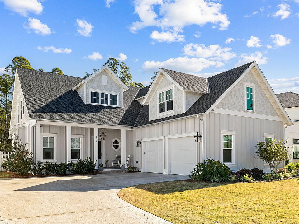 1st image of 698 Medley St