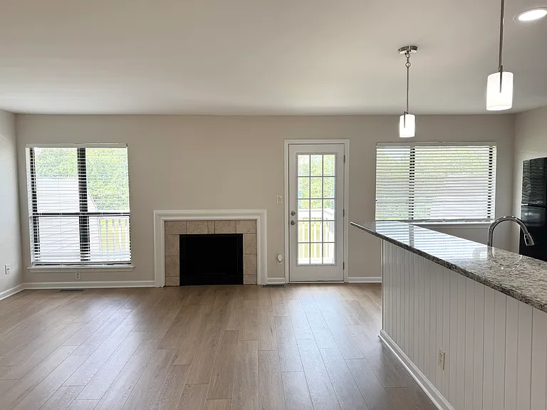 3832 Summerwood Ct — Photo 15