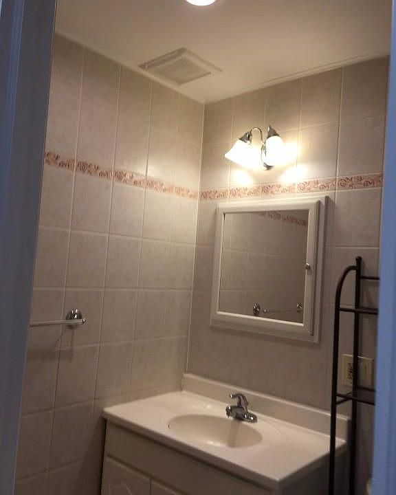2nd image of 5034 65th St